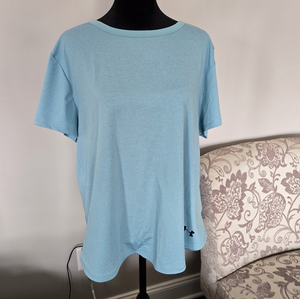 Under Armour back cutout shirt